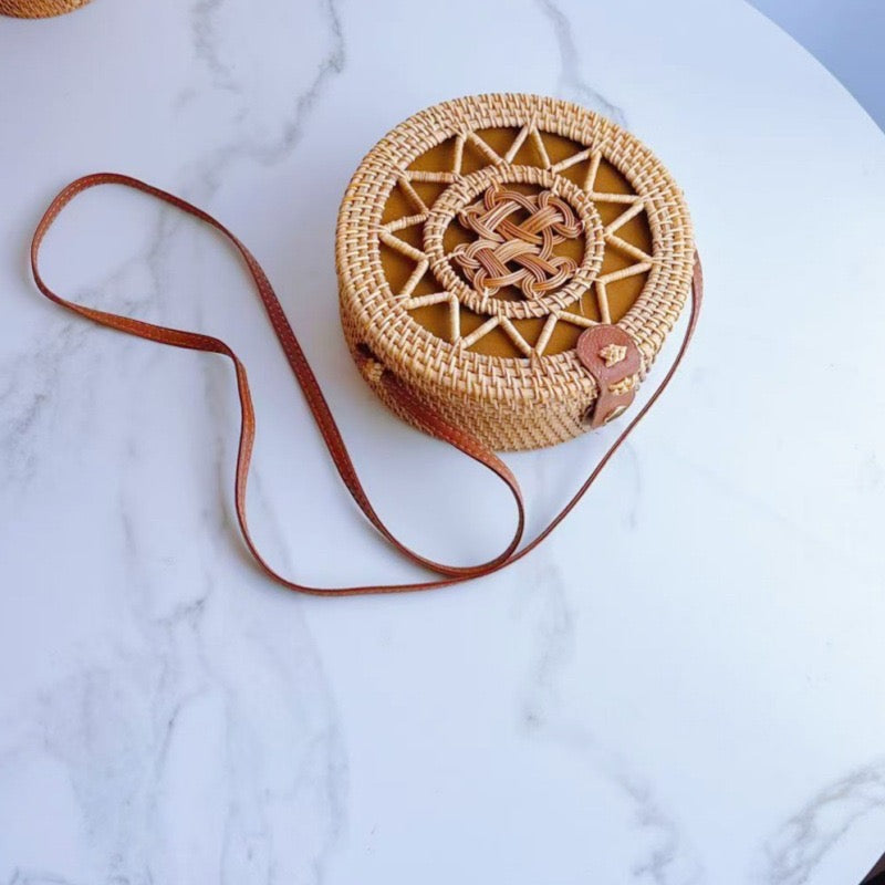 Pyramid Babe Rattan Slings