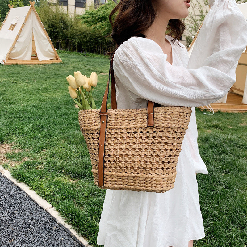 Summer Silhouette Tote