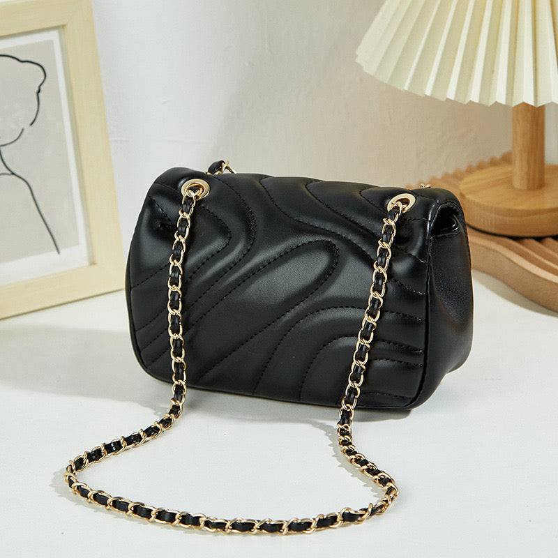 She Got Curves Quilt Slings